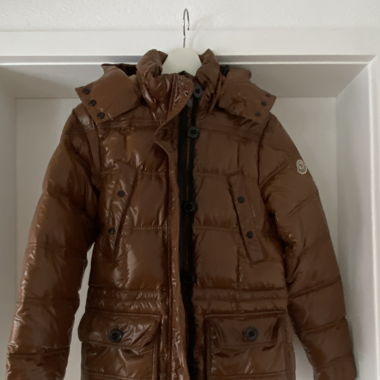 Moncler Jacke Braun