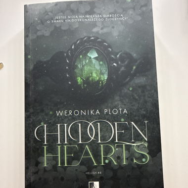 Livre Hidden Hearts