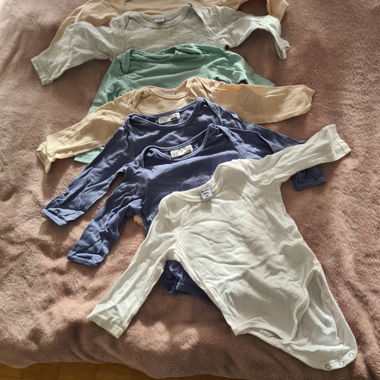 7 body per neonato in confezione
