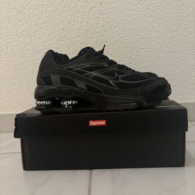 Nike Supreme Shox