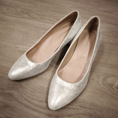 Silver shoes with small heel