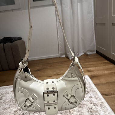 Sac d'épaule blanc avec boucles