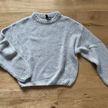 Grauer Strickpullover XS