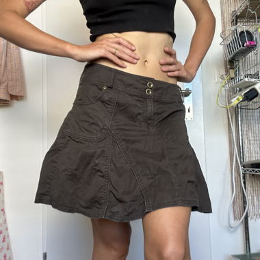 dark brown skirt