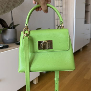 Borsa Furla a mano