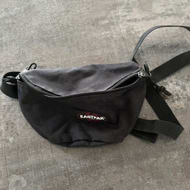Eastpak Umhängetasche schwarz