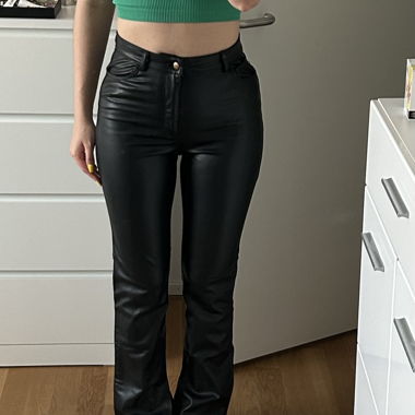 Zara Leder Schlaghose