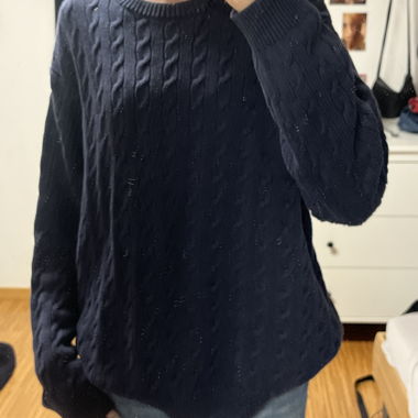 Brandy Melville dunkelblauer Zopfpullover