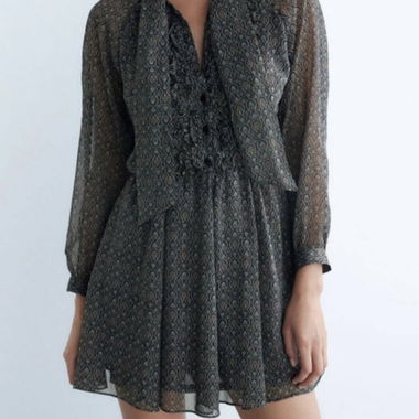 Zara-Kleid