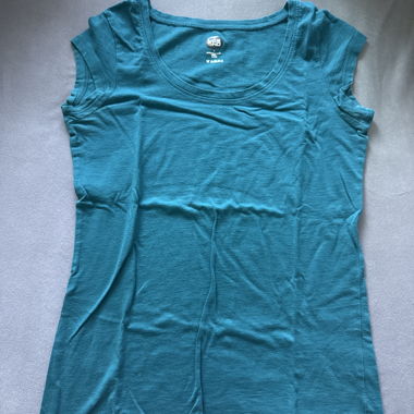 t-shirt turchese