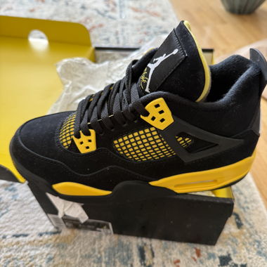 Air Jordan 4 Retro GS