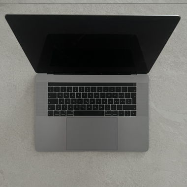 Apple MacBook Pro 15 Zoll – Top Ausstattung