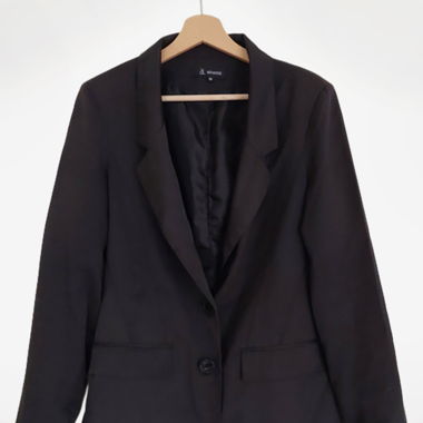 Schwarzer Blazer
