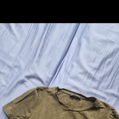 Baby Tee in Khaki