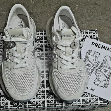 Weisse Premiata Sneaker