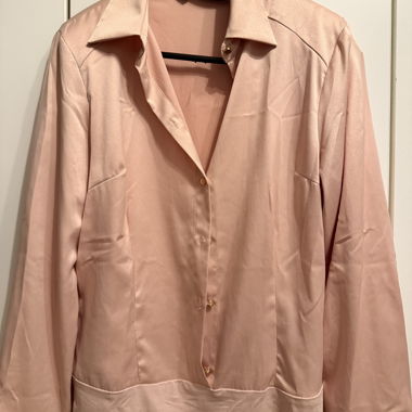 Chemisier en satin rose Zara