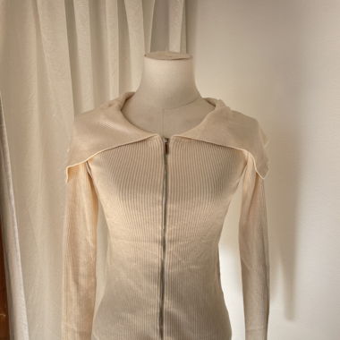 Cream Pullover 