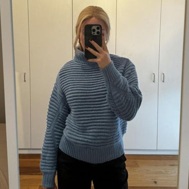 Knit sweather