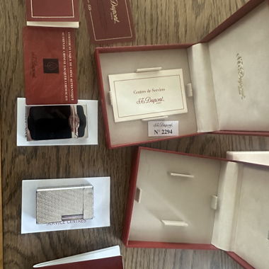 S.T. Dupont Gasfeuerzeuge im Etui