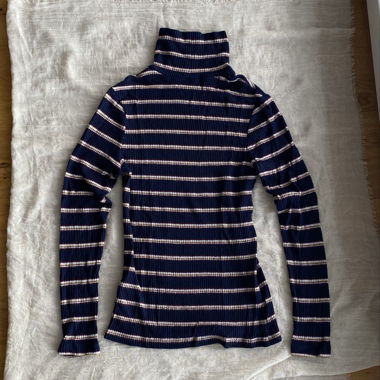 top a collo alto a righe