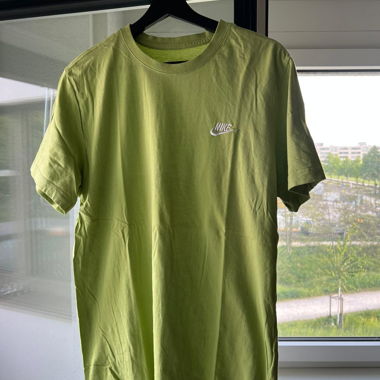 T-shirt Nike verde