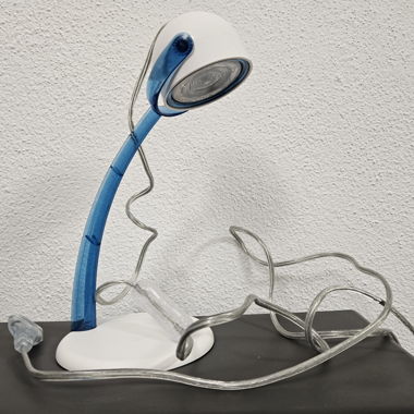 Desk lamp