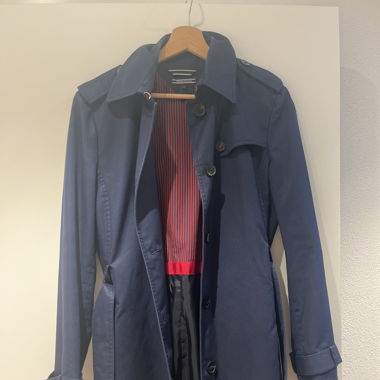 tommy hilfiger trenchcoat