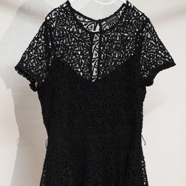 Black Lace Short-Sleeve Dress Size M