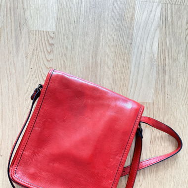 Vera Pelle Crossbody Tasche