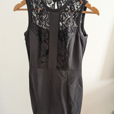Kleid schwarz 