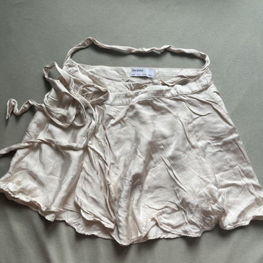 Silky skirt