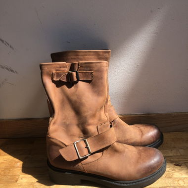 Braune Bikerboots aus Leder