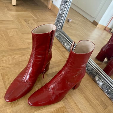 Bottines en cuir véritable rouges