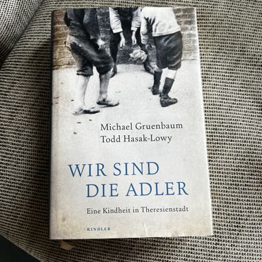 Wir sind die Adler book
