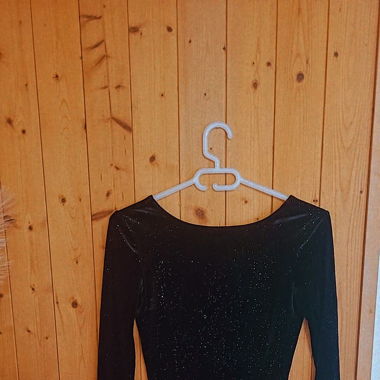 Glitzerkleid rückenfrei