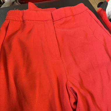 Pantaloni aderenti