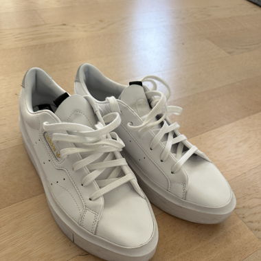 Adidas Sneaker
