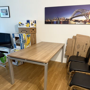 Ausziehbarer Tisch
