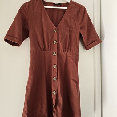 Kleid von gina tricot