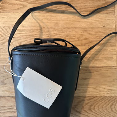 COS Bag
