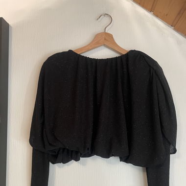 Pull crop top