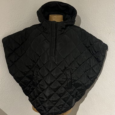 Schwarz gepolsterte Weste mit Kapuze C&A