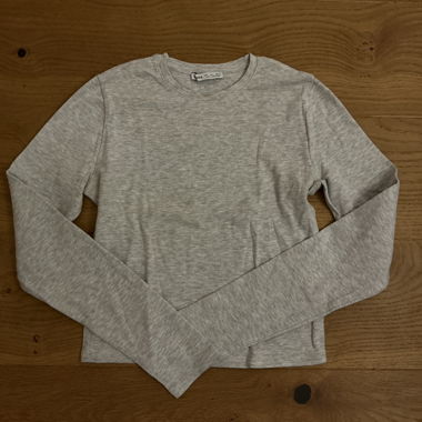 Grey long-sleeve T-shirt
