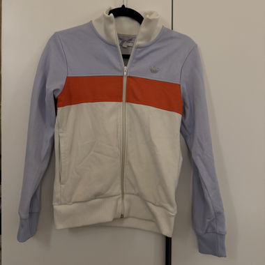3 Vintage Pullis & Zipper
