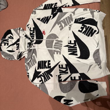 Nike hoodie con logo allover