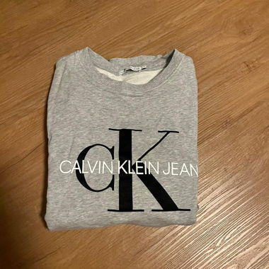 Calvin Klein Sweater