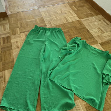 Green matching set