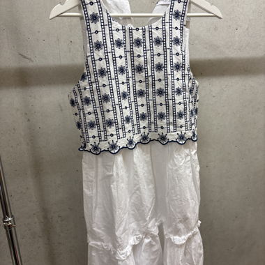 Abito bianco ricamato Zara
