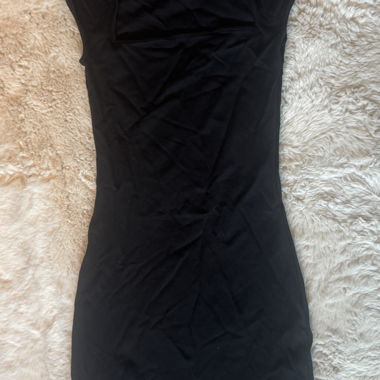 Robe noire H&M