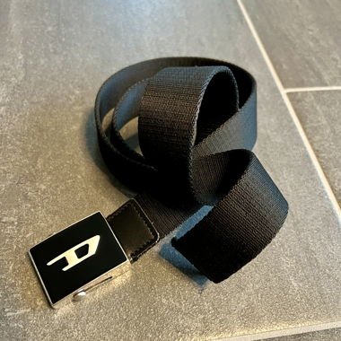 Diesel Plakue Gürtel 